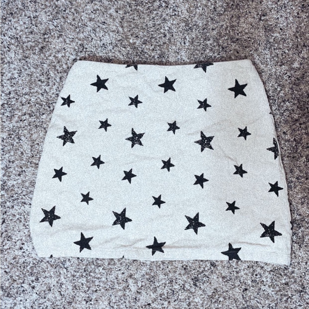 White and dark gray skirt with star pattern